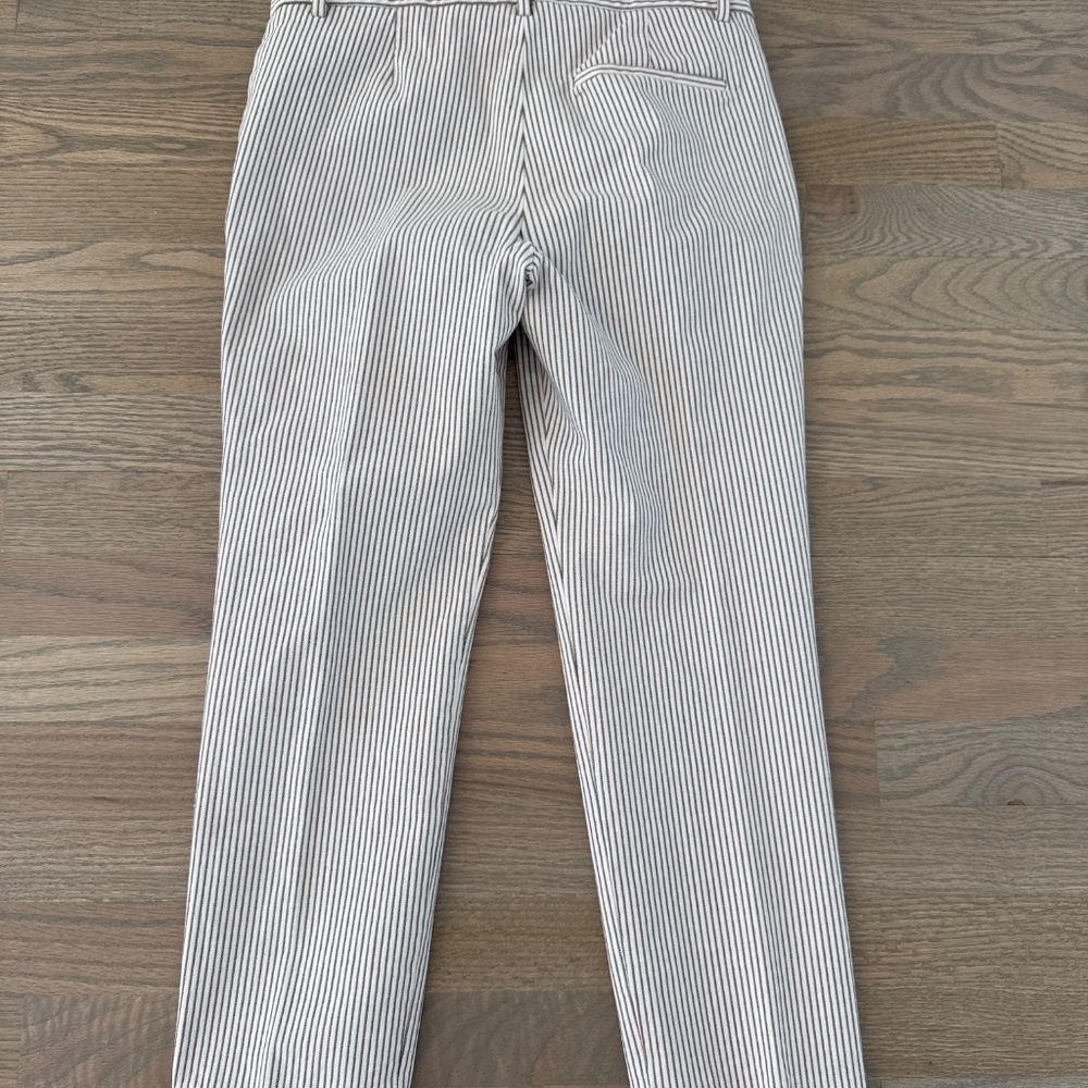 Theory flat front ankle pants w/pinstripes - cream size 4 - Picture 2 of 9
